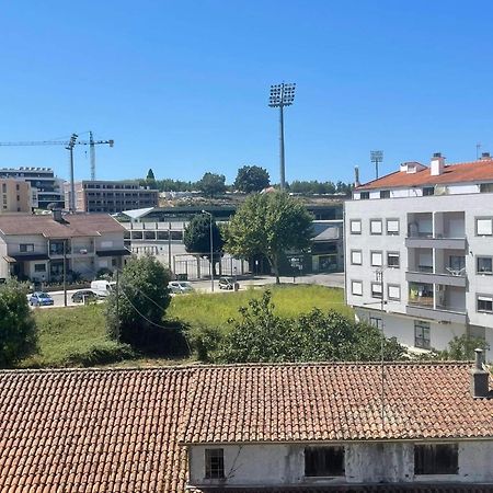 Apartamento Amplo E Moderno - Perto Do Estadio Futebol Tondela Exterior foto